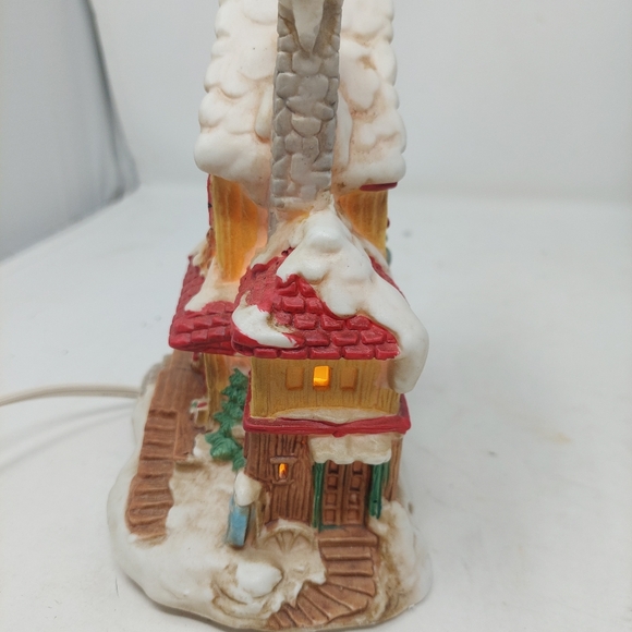 Vintage 1992 Fabri Center Christmas Village Gift Shop Hand Painted Porcelain - Picture 9 of 13